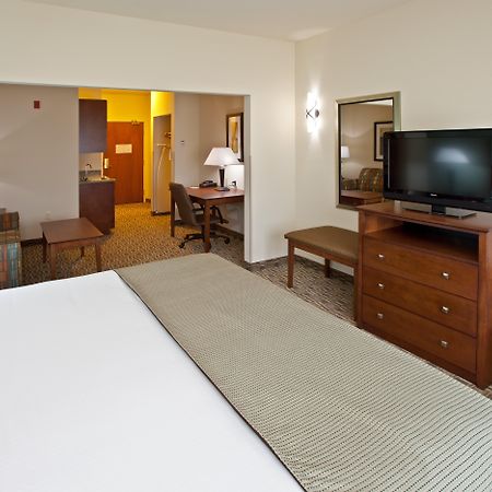 Holiday Inn Express & Suites Ripley By Ihg Cameră foto